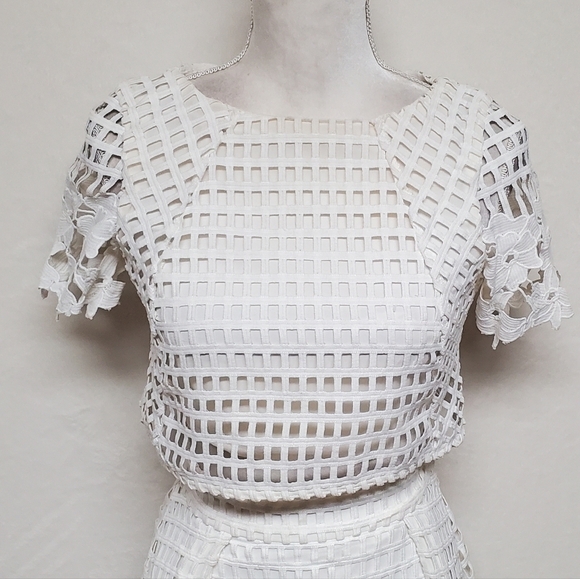 Minuet White Eyelet Lace Short Sleeve Crop Top High Rise Skater Skirt Set Small - Picture 5 of 14
